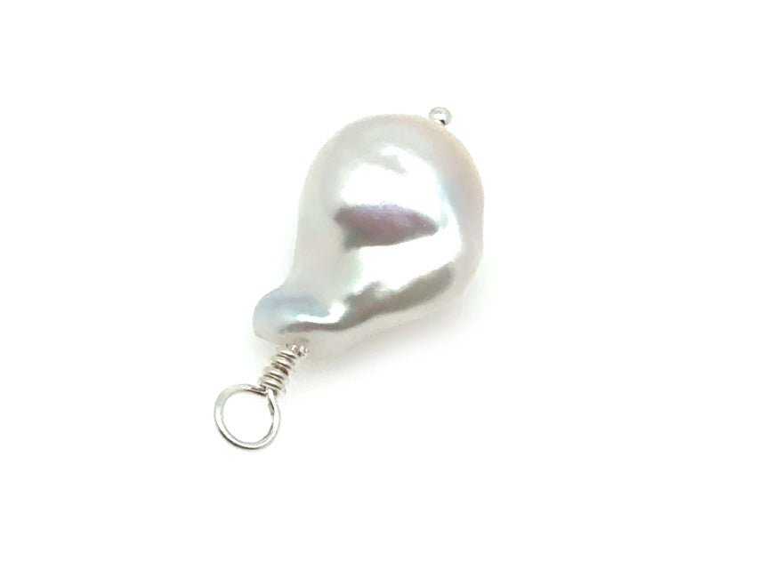 Baroque Pearl Pendant