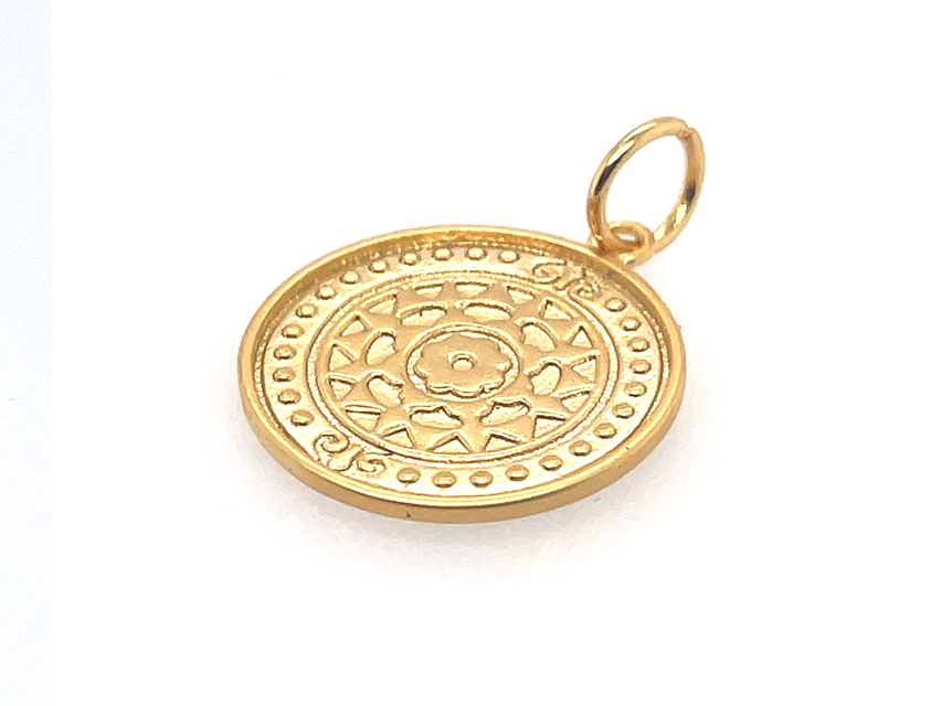LINK Necklaces | Gold Flower Medallion Pendant