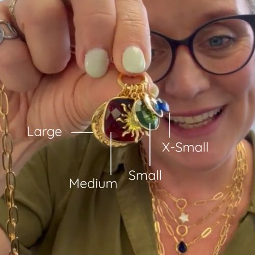 From Day to Night: Transforming Your Look with Interchangeable Jewelry