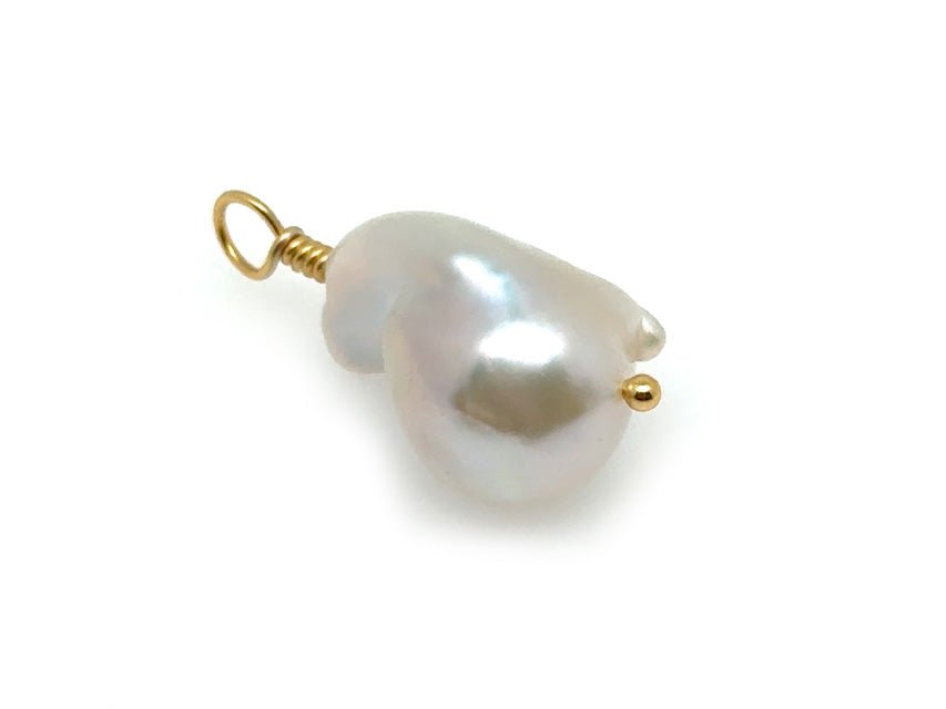 Baroque Pearl Pendant