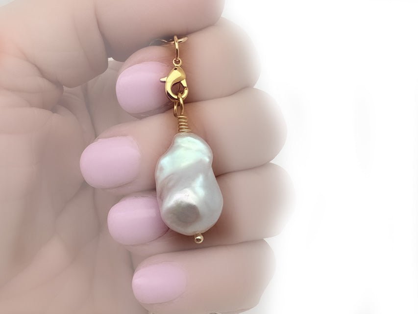 Baroque Pearl Pendant