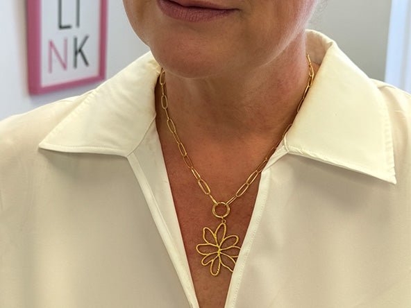 Arty Flower Pendant
