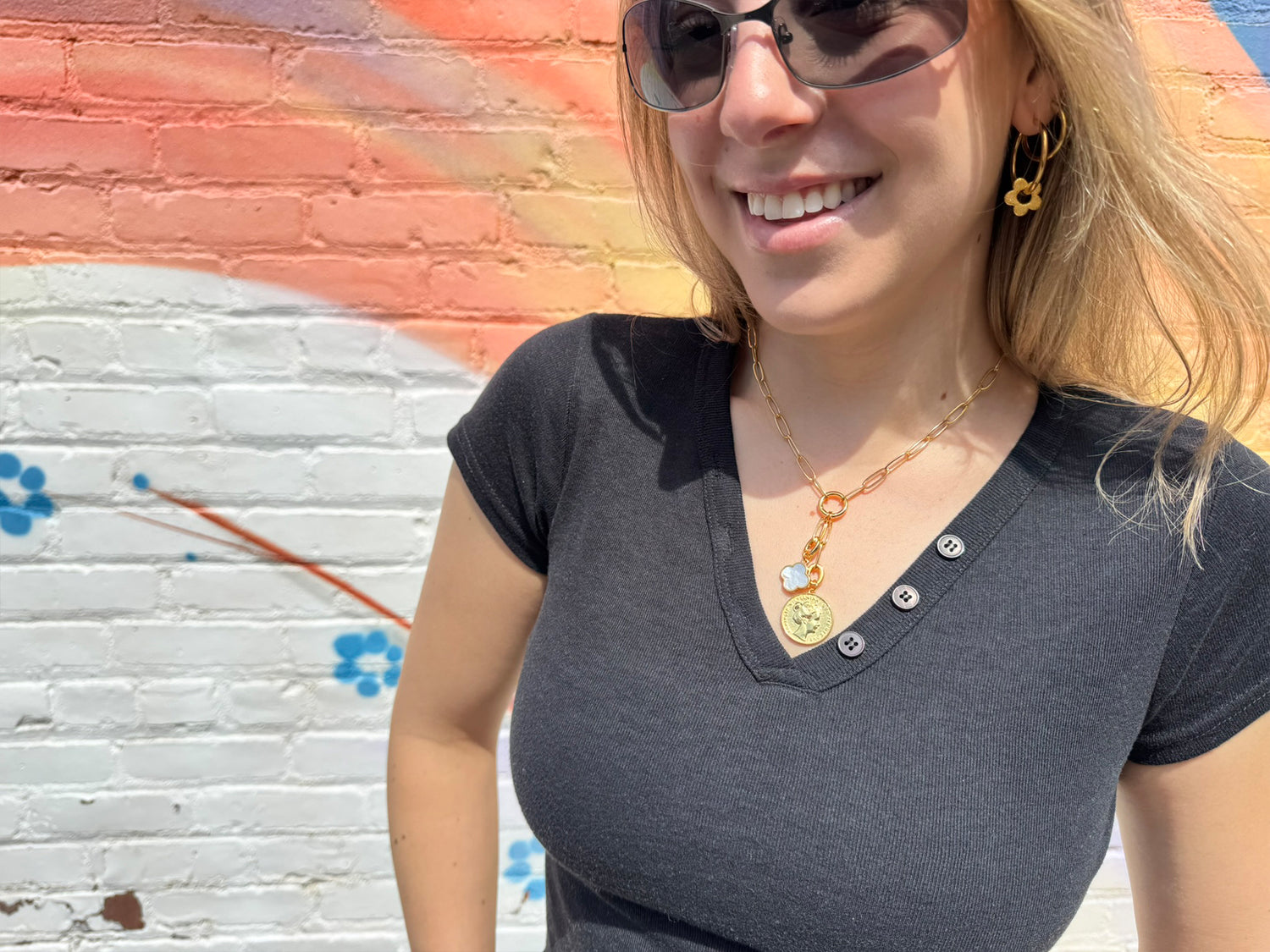 Dutch Tenner Coin Pendant: Wilhelmina Replica (Gouden Tientje)