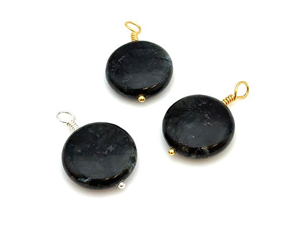 Vintage | Black Larvikite Round Pendant