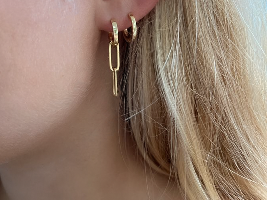 Perlée pearls of gold hoop earrings, large model 18K rose gold - Van Cleef  & Arpels