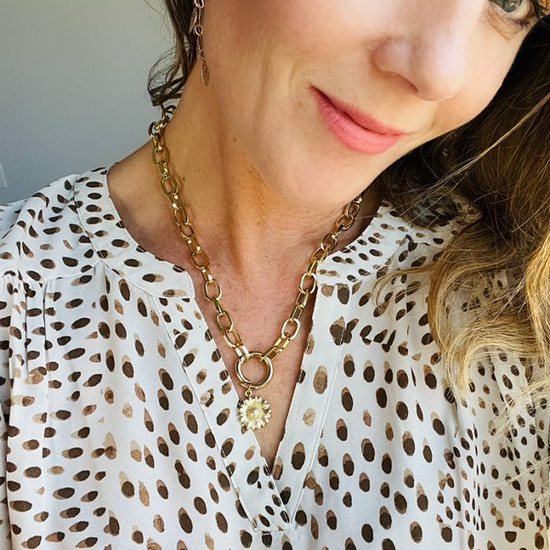 Load image into Gallery viewer, Beautiful Chunky Gold Rolo LINK Chain | Thick Gold Link Choker Gold
