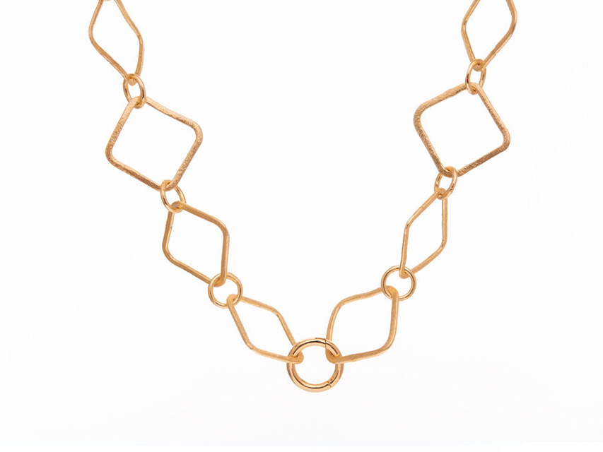 Unique and Beautiful Gold Square Chain Necklace 